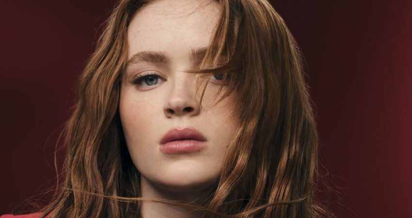 sadie sink x armani beauty